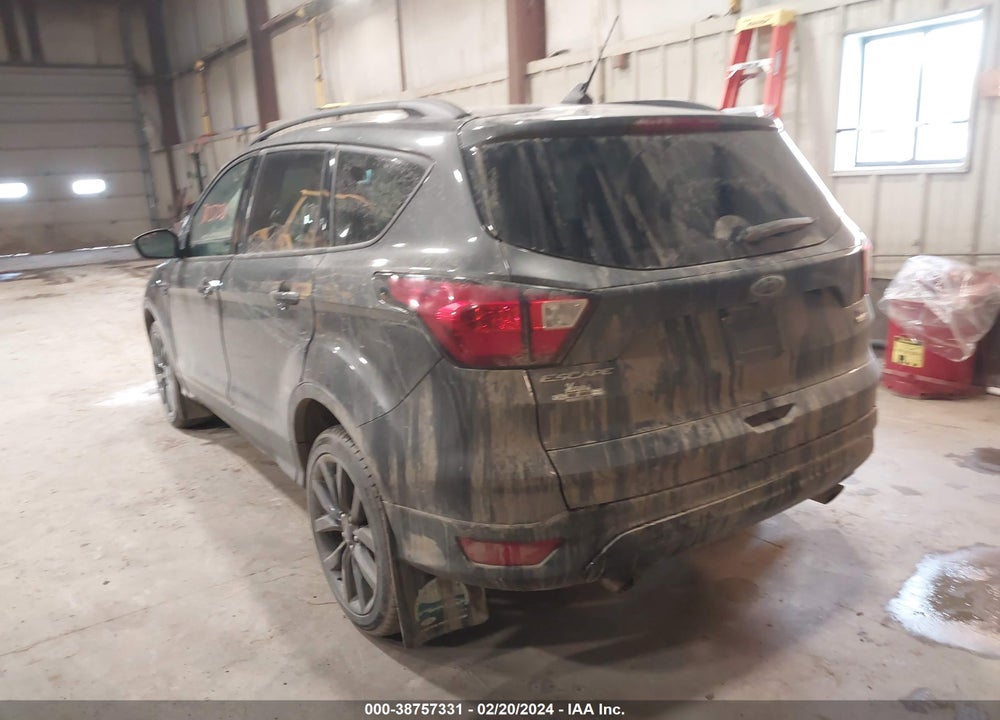 2019 FORD ESCAPE SE VIN: 1FMCU9GD2KUA83971