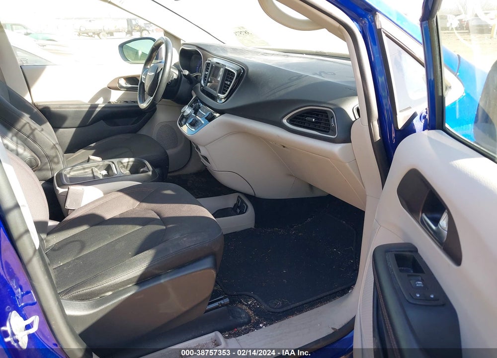 2019 CHRYSLER PACIFICA TOURING PLUS VIN: 2C4RC1FG6KR549364
