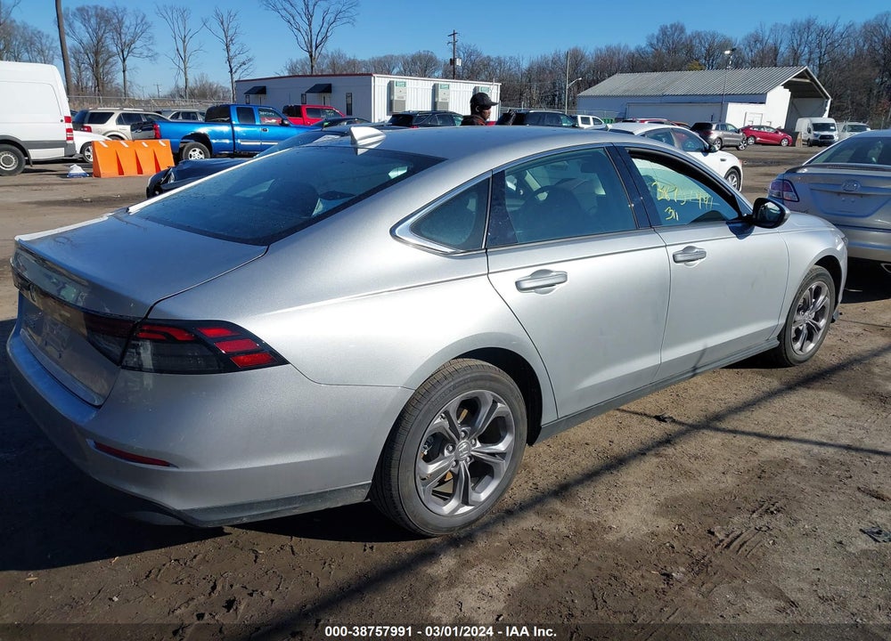 2024 HONDA ACCORD EX VIN: 1HGCY1F32RA016870