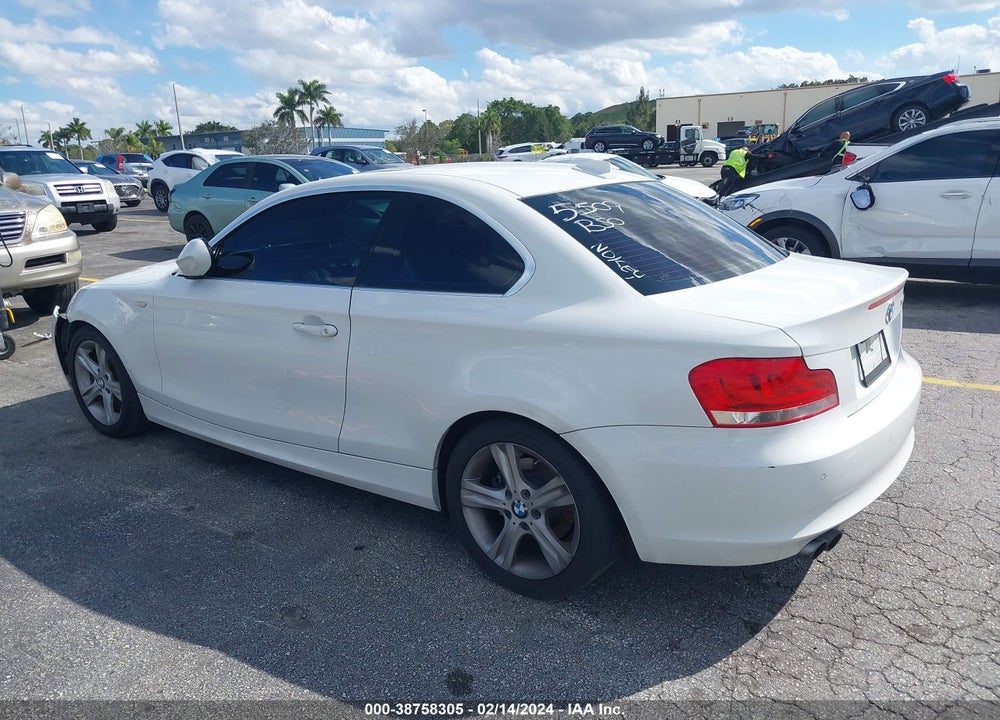 2013 BMW 128I VIN: WBAUP7C58DVP25509