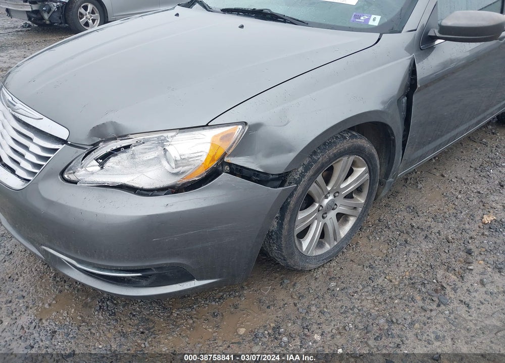 2013 CHRYSLER 200 LX VIN: 1C3CCBAB2DN671327