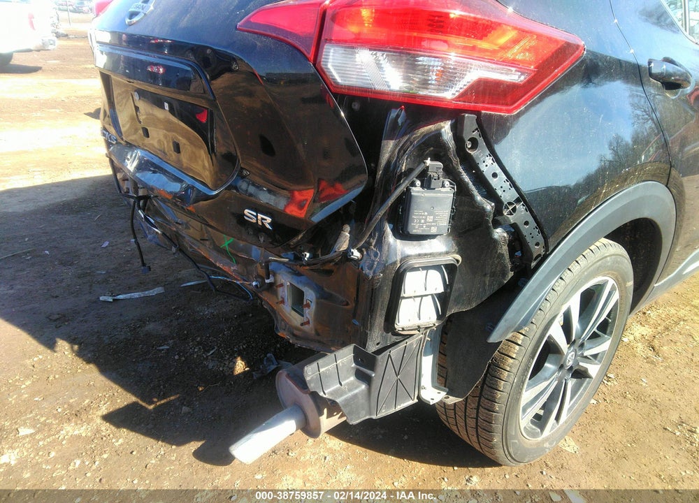 2019 NISSAN KICKS SR VIN: 3N1CP5CUXKL511678
