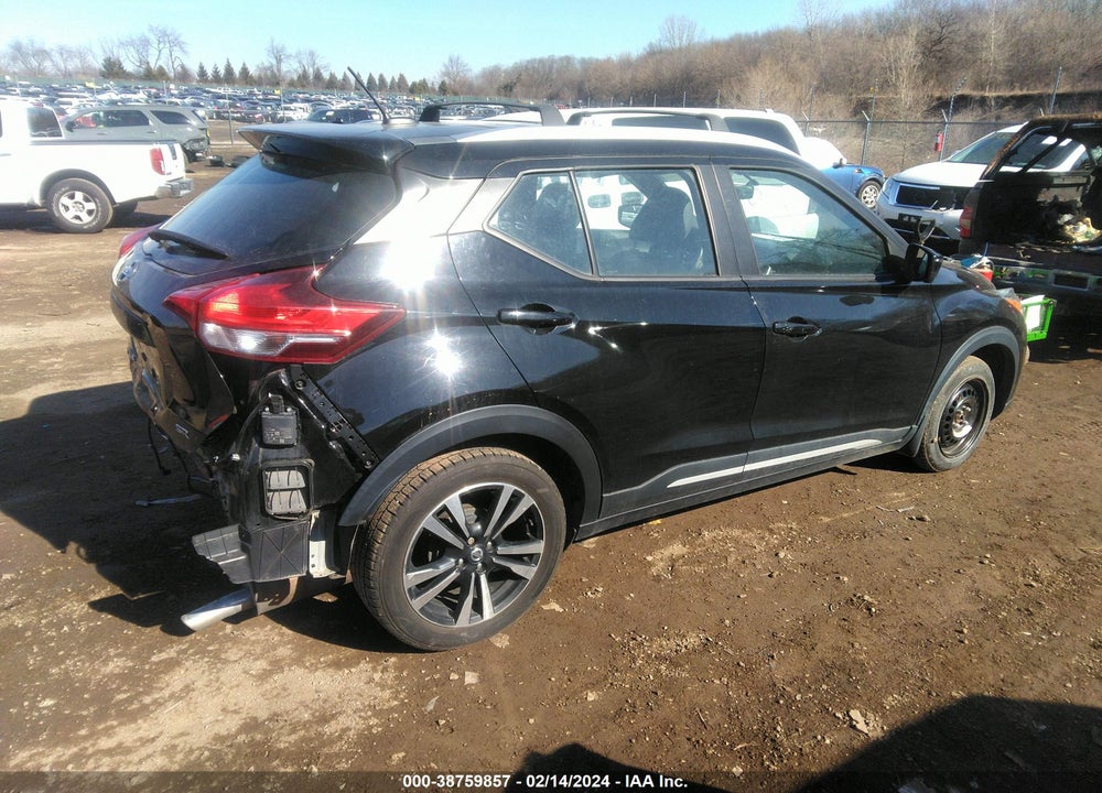 2019 NISSAN KICKS SR VIN: 3N1CP5CUXKL511678