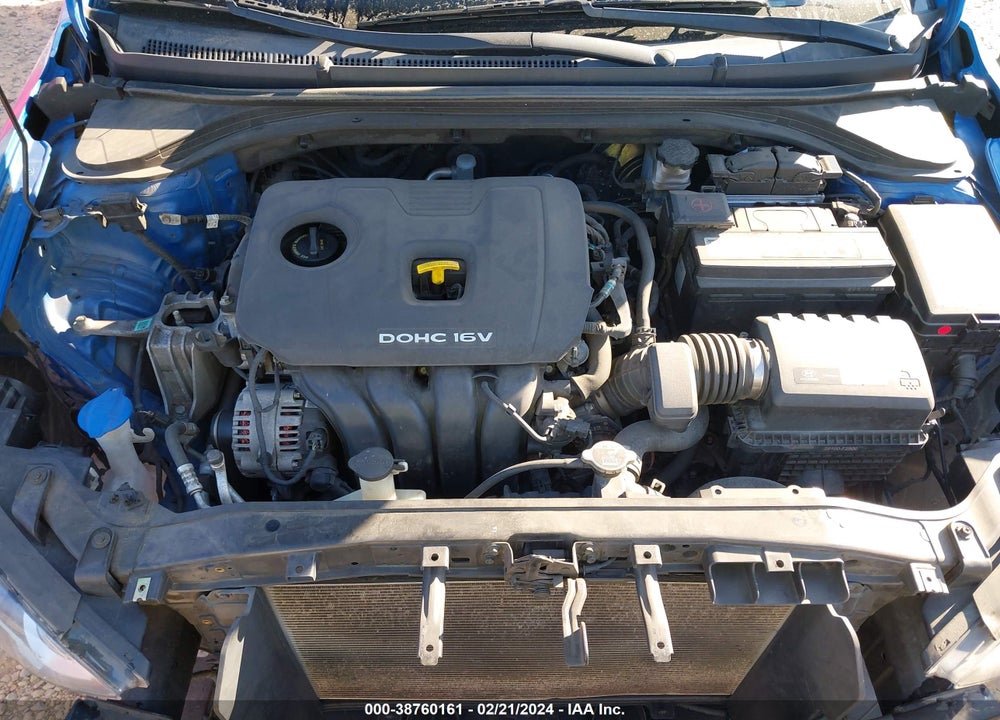 2017 HYUNDAI ELANTRA VIN: 5NPD84LF1HH116565