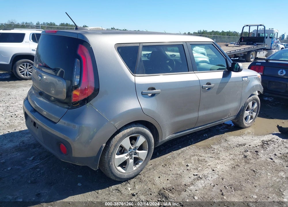 2018 KIA SOUL VIN: KNDJN2A28J7573769