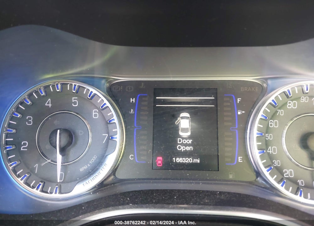 2015 CHRYSLER 200 LIMITED VIN: 1C3CCCABXFN733324