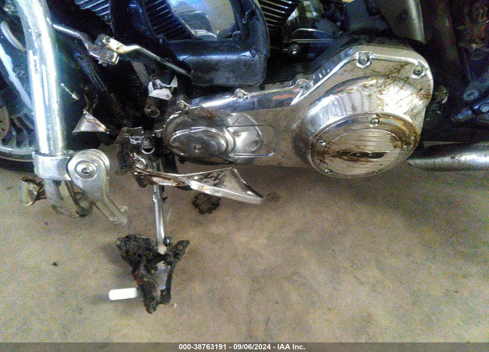 2012 HARLEY-DAVIDSON FLHTK ELECTRA GLIDE ULTRA LTD VIN: 1HD1KEM18CB640091