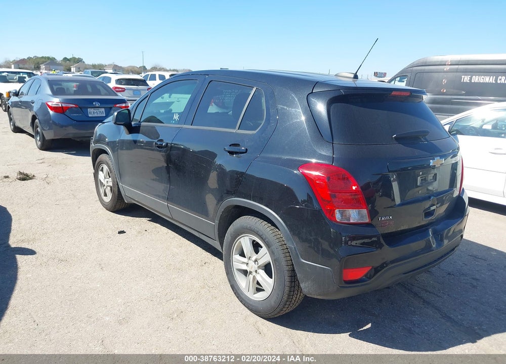 2020 CHEVROLET TRAX FWD LS VIN: KL7CJKSB2LB325405