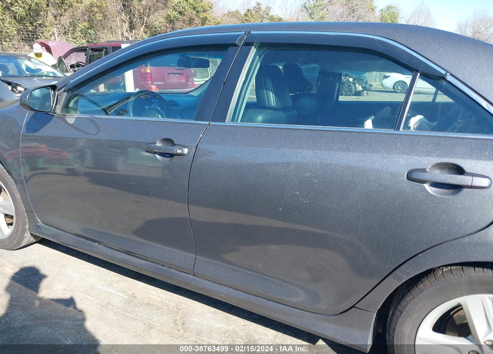 2014 TOYOTA CAMRY SE VIN: 4T1BF1FKXEU333050