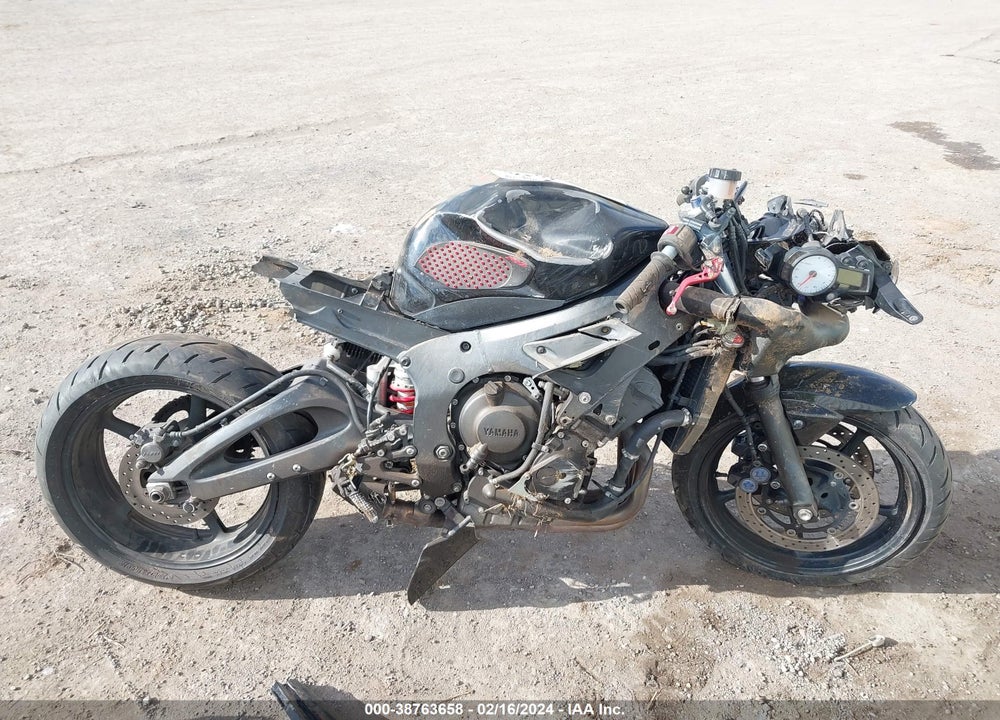 2008 YAMAHA YZFR6 VIN: JYARJ06E88A036401