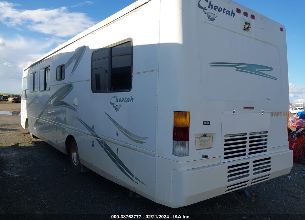 2000 SAFARI CHEETAH VIN: 4SLA7BN26Y1145569