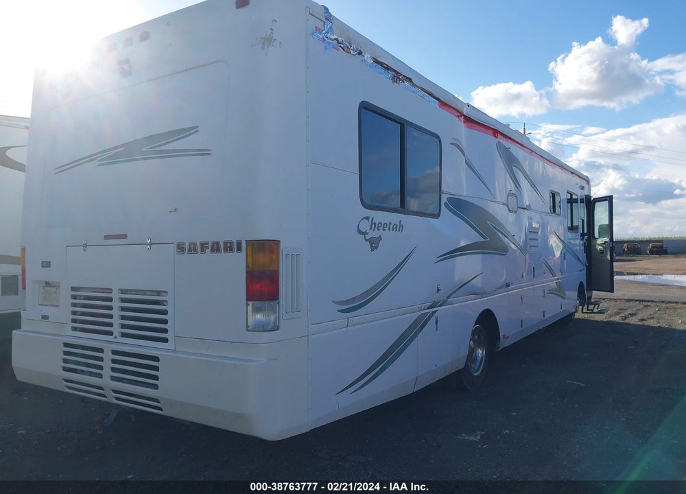 2000 SAFARI CHEETAH VIN: 4SLA7BN26Y1145569