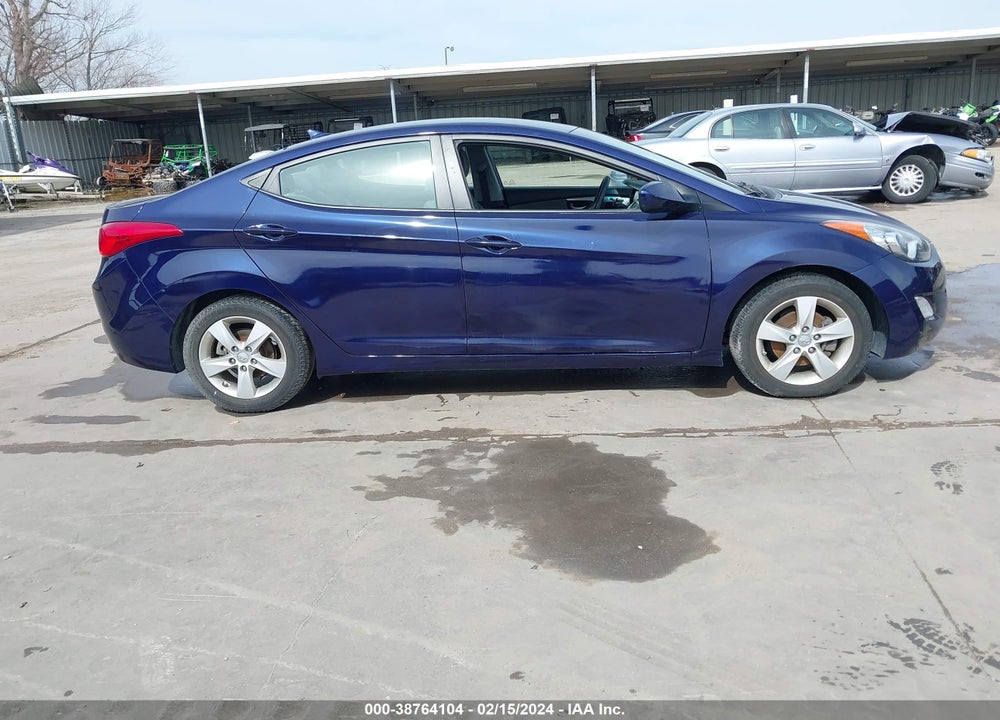 2013 HYUNDAI ELANTRA GLS VIN: 5NPDH4AE8DH374070