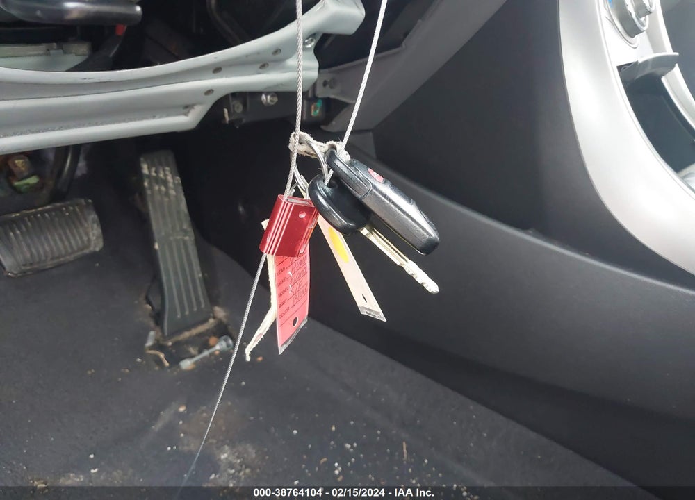 2013 HYUNDAI ELANTRA GLS VIN: 5NPDH4AE8DH374070