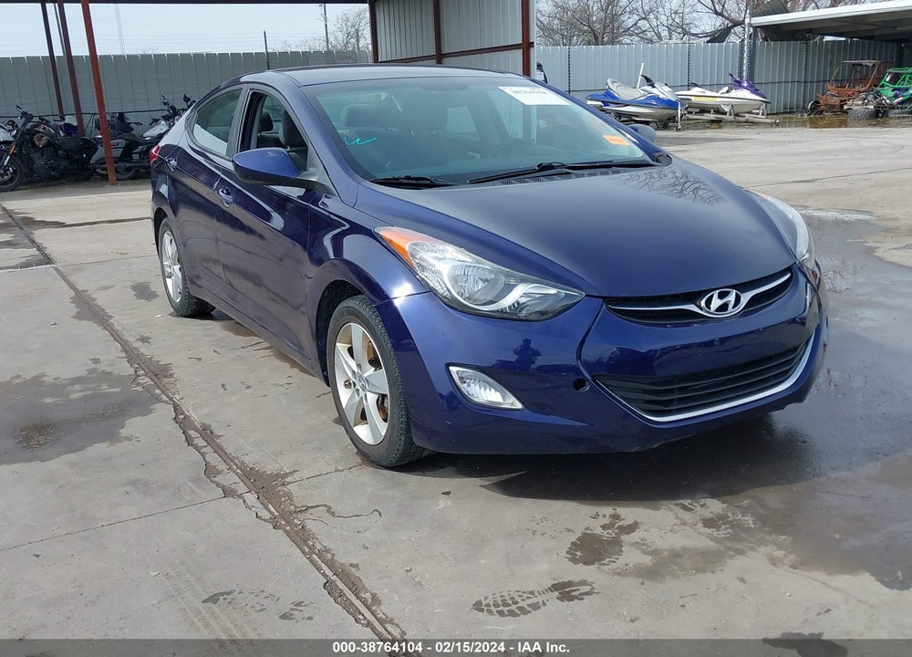 2013 HYUNDAI ELANTRA GLS VIN: 5NPDH4AE8DH374070