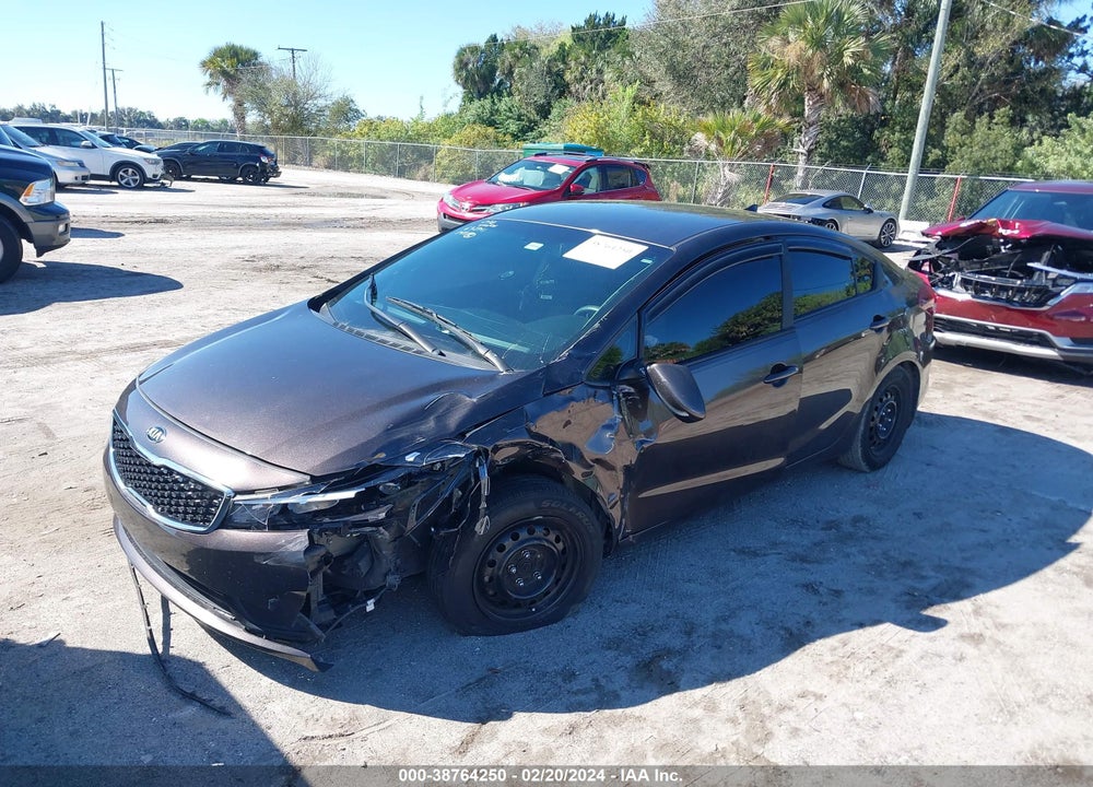2018 KIA FORTE LX VIN: 3KPFK4A75JE169737
