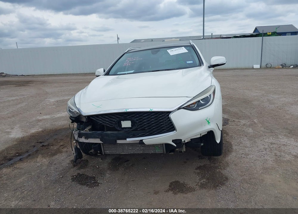 2019 INFINITI QX30 LUXE VIN: SJKCH5CP0KA010680