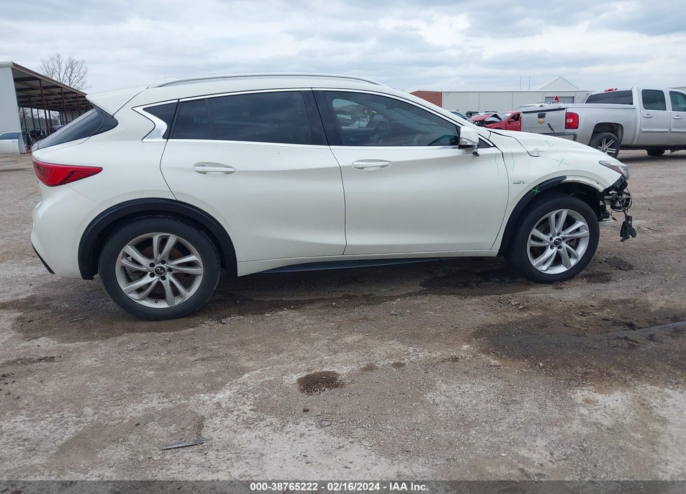 2019 INFINITI QX30 LUXE VIN: SJKCH5CP0KA010680