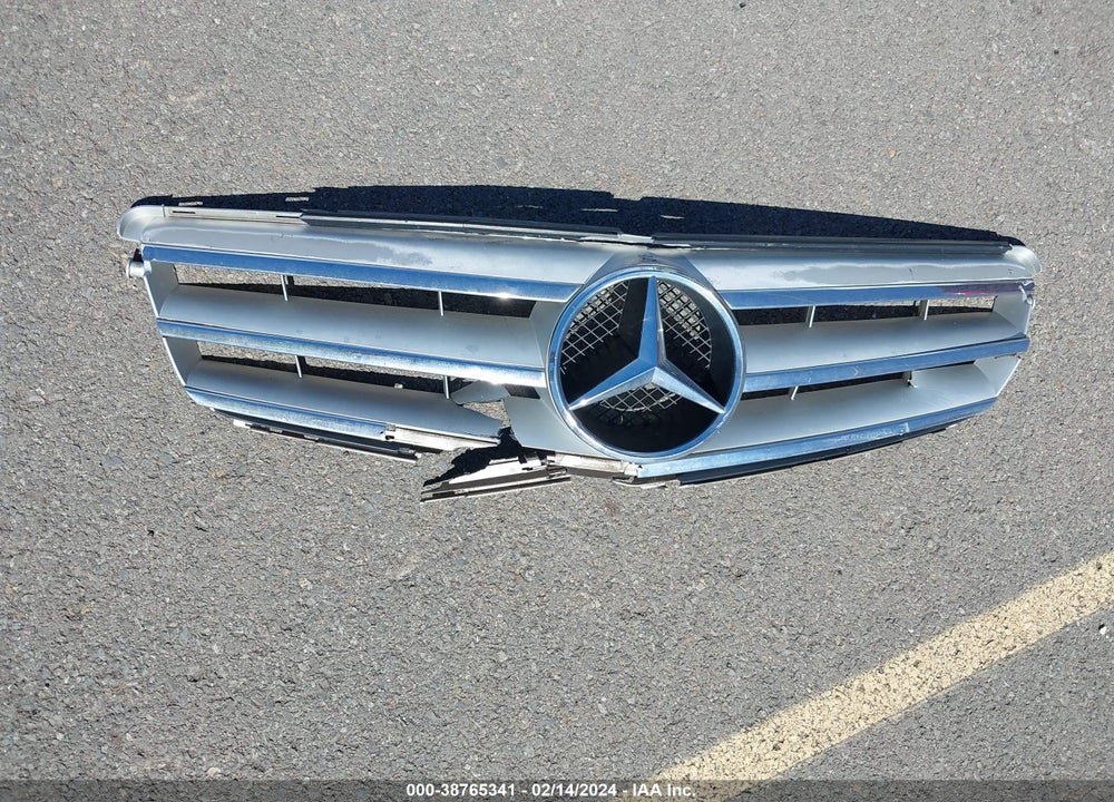 2010 MERCEDES-BENZ C 300 LUXURY/SPORT VIN: WDDGF5EB1AR091979