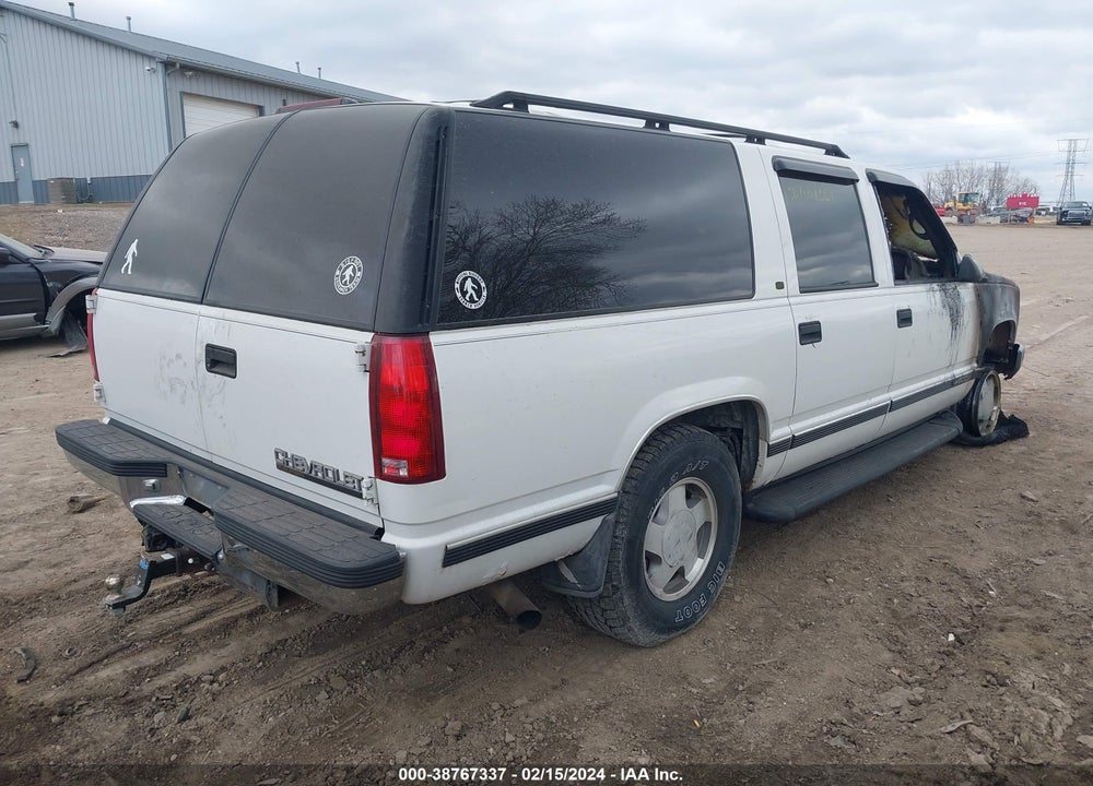 1998 CHEVROLET SUBURBAN 1500 VIN: 1GNFK16RXWJ335311