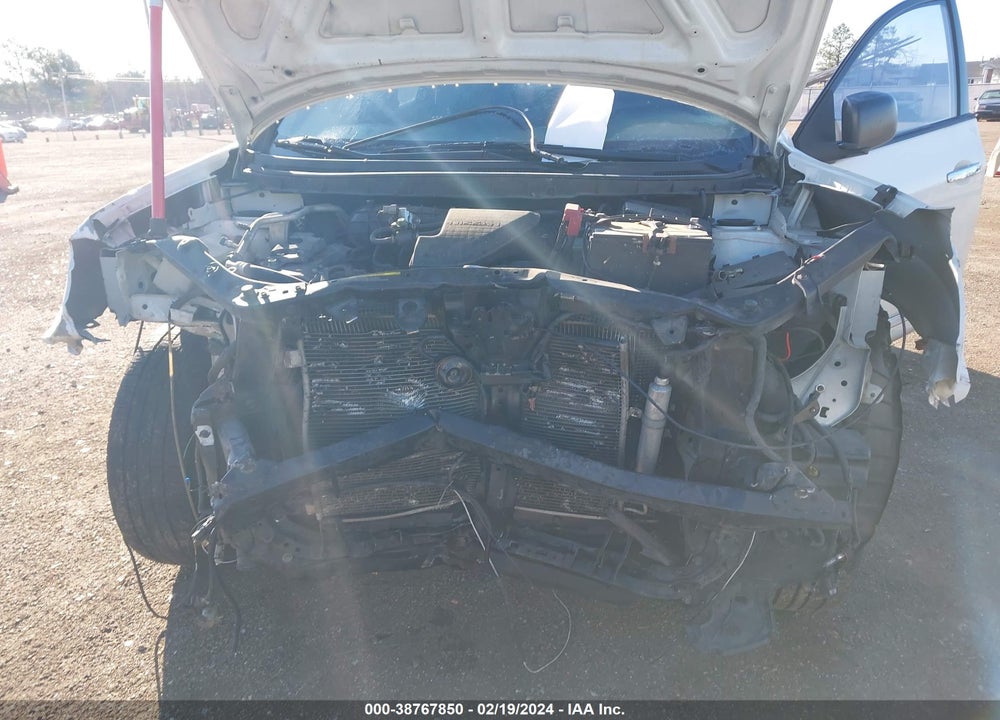 2013 NISSAN ROGUE S VIN: JN8AS5MT5DW549068