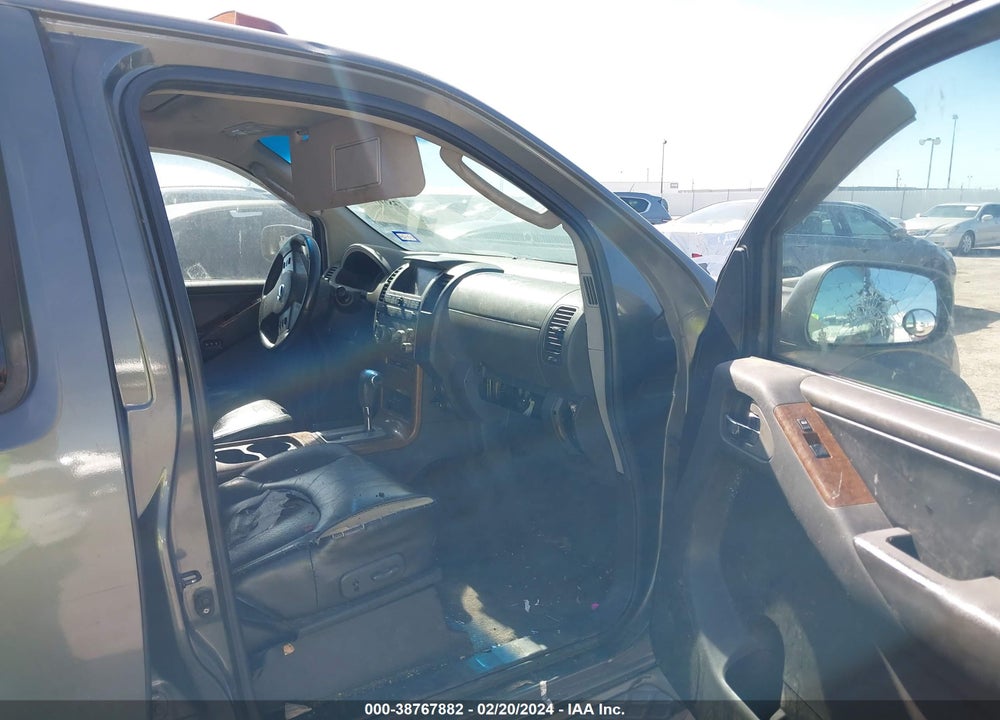 2005 NISSAN PATHFINDER LE VIN: 5N1AR18W05C781290