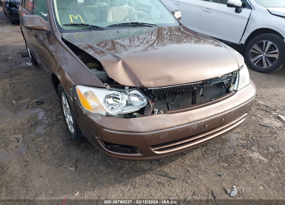 2000 TOYOTA AVALON XL VIN: 4T1BF28B6YU055237