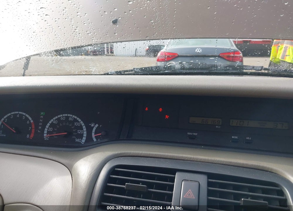 2000 TOYOTA AVALON XL VIN: 4T1BF28B6YU055237