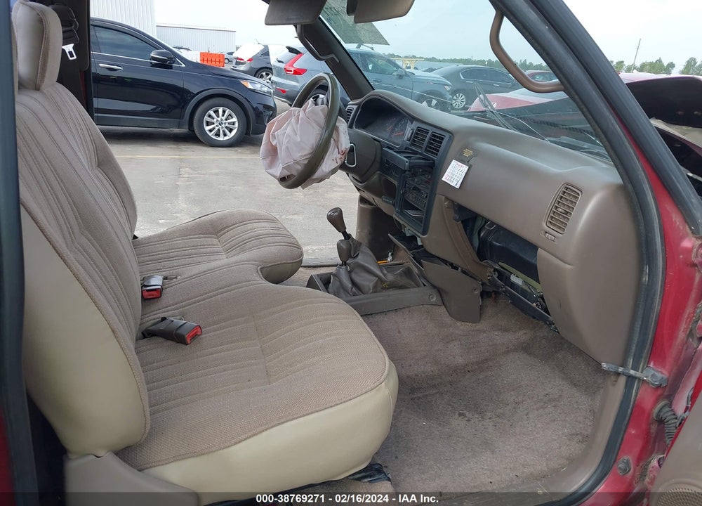 1995 TOYOTA TACOMA VIN: 4TAUN61C5SZ032600