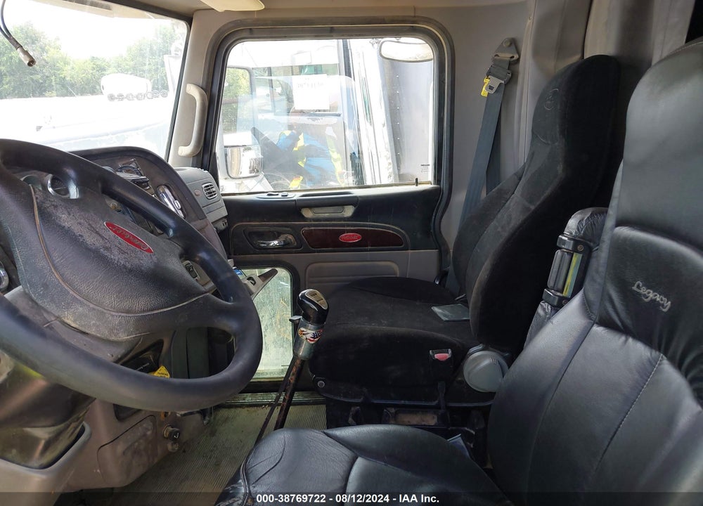 2012 PETERBILT 386 VIN: 1XPHD49X3CD146774