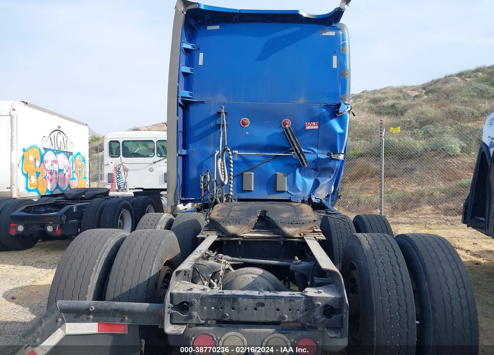 2017 KENWORTH T680 VIN: 1XKYD49X3HJ132694