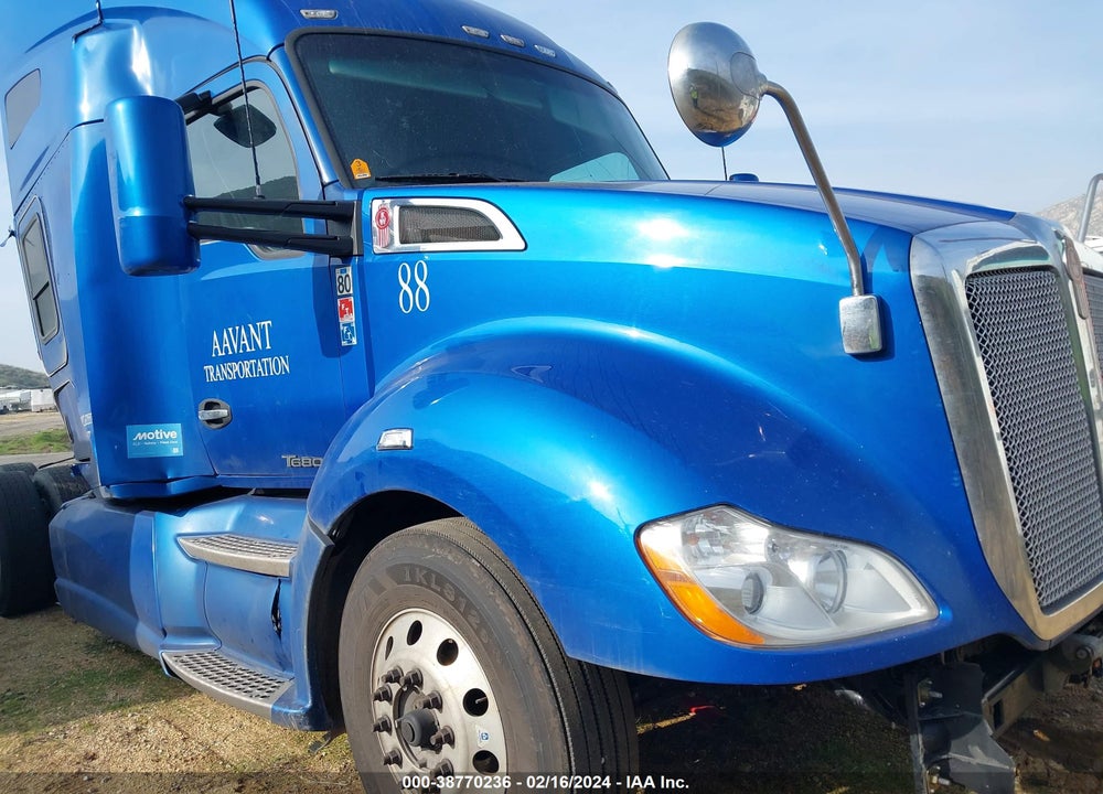 2017 KENWORTH T680 VIN: 1XKYD49X3HJ132694