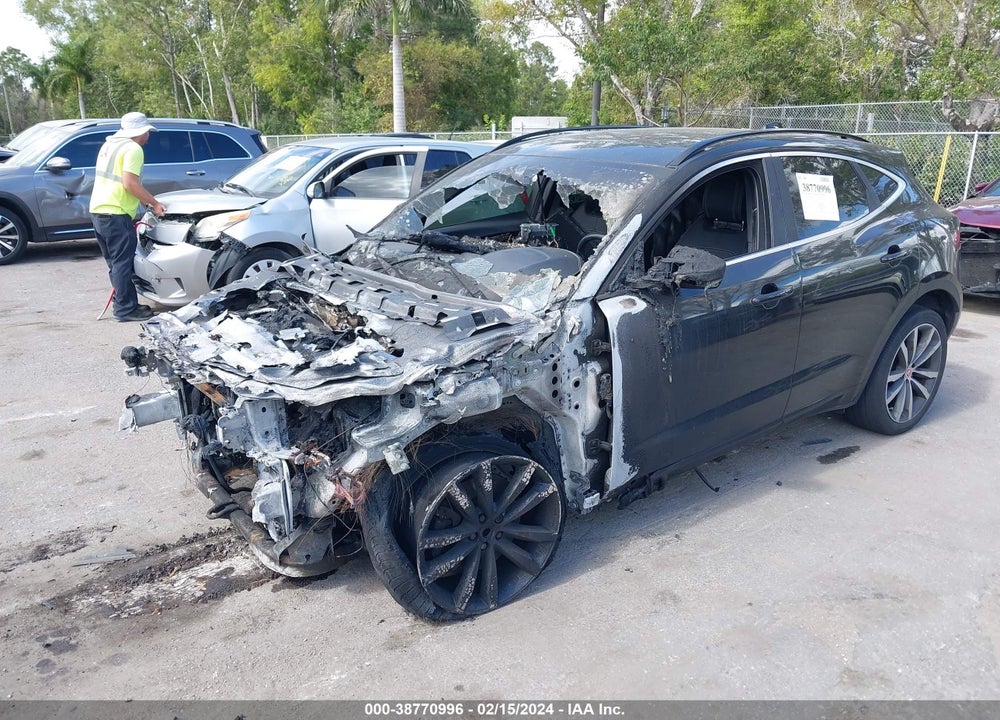 2019 JAGUAR E-PACE R-DYNAMIC HSE VIN: SADFM2GX1K1Z43304