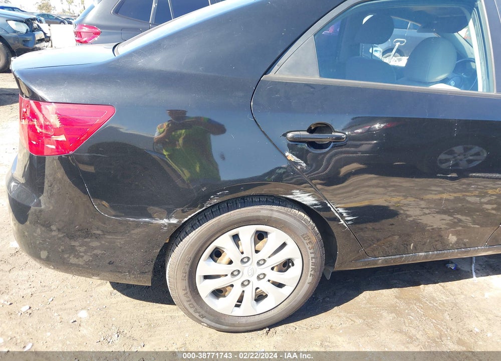 2013 KIA FORTE VIN: KNAFU4A2XD5655407