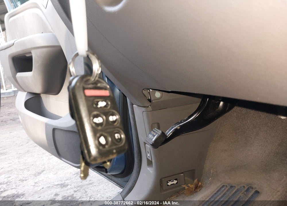 2010 HONDA ODYSSEY EX-L VIN: 5FNRL3H6XAB056426
