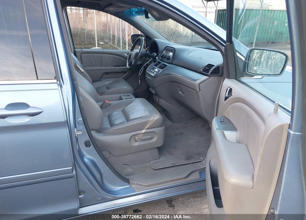 2010 HONDA ODYSSEY EX-L VIN: 5FNRL3H6XAB056426