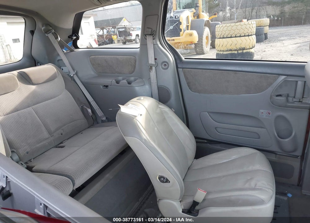 2010 TOYOTA SIENNA LE VIN: 5TDKK4CC3AS299806