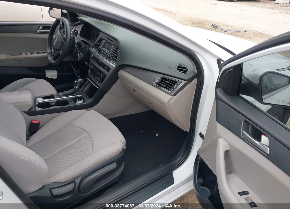 2017 HYUNDAI SONATA VIN: 5NPE24AF1HH542586