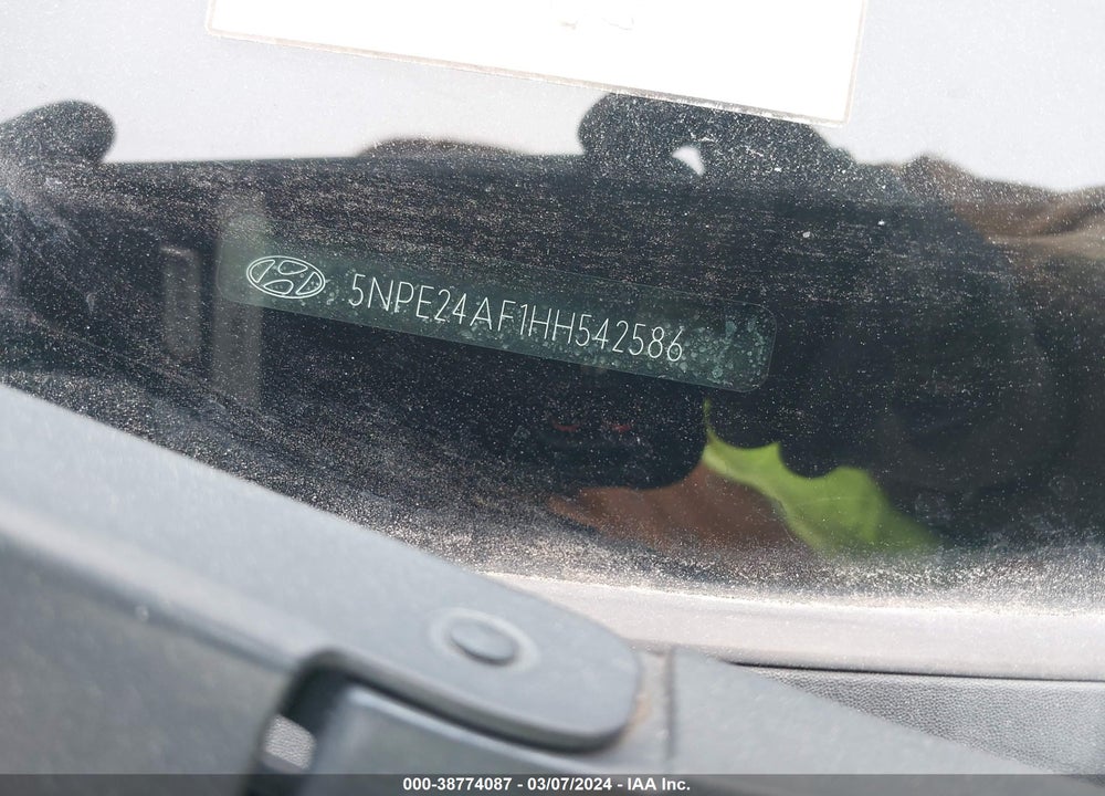 2017 HYUNDAI SONATA VIN: 5NPE24AF1HH542586