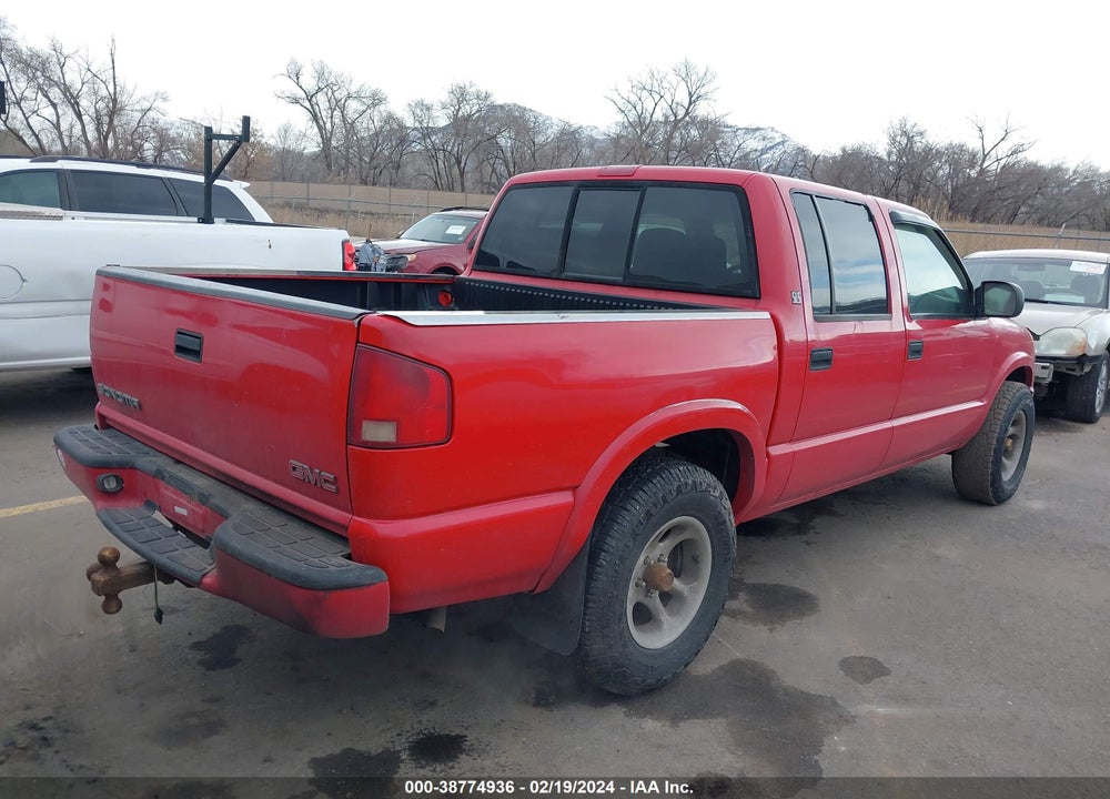 2002 GMC SONOMA SLS VIN: 1GTDT13W52K203083