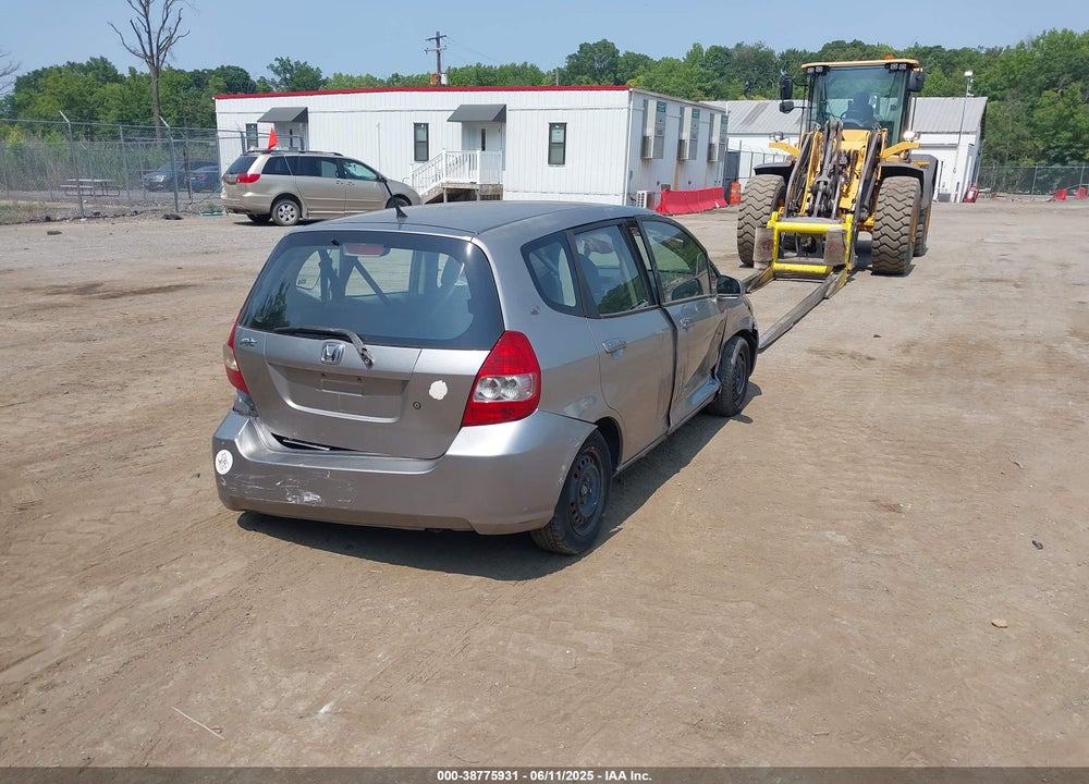 2008 HONDA FIT VIN: JHMGD38478S001480