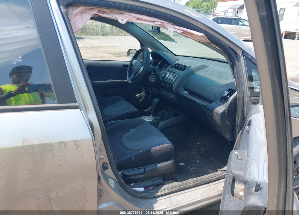 2008 HONDA FIT VIN: JHMGD38478S001480