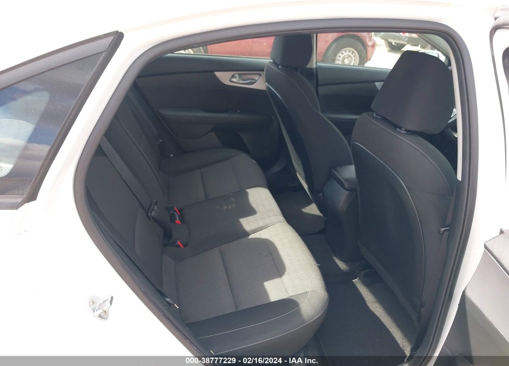 2022 KIA FORTE LXS VIN: 3KPF24AD4NE481365