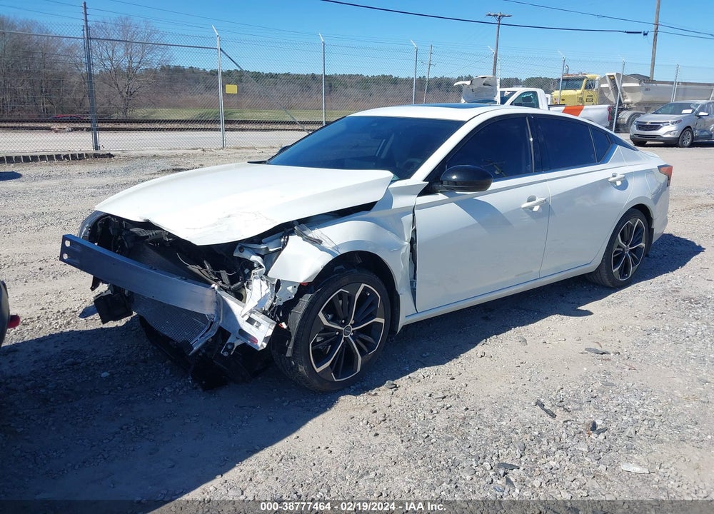 2023 NISSAN ALTIMA SR FWD VIN: 1N4BL4CV3PN385328