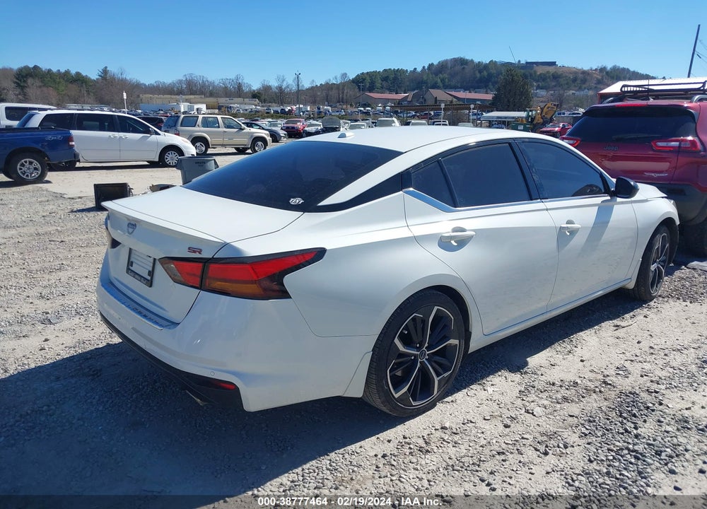 2023 NISSAN ALTIMA SR FWD VIN: 1N4BL4CV3PN385328