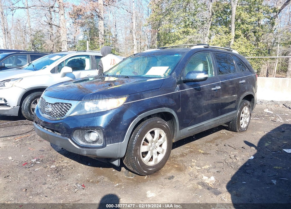 2012 KIA SORENTO LX VIN: 5XYKT3A64CG265457