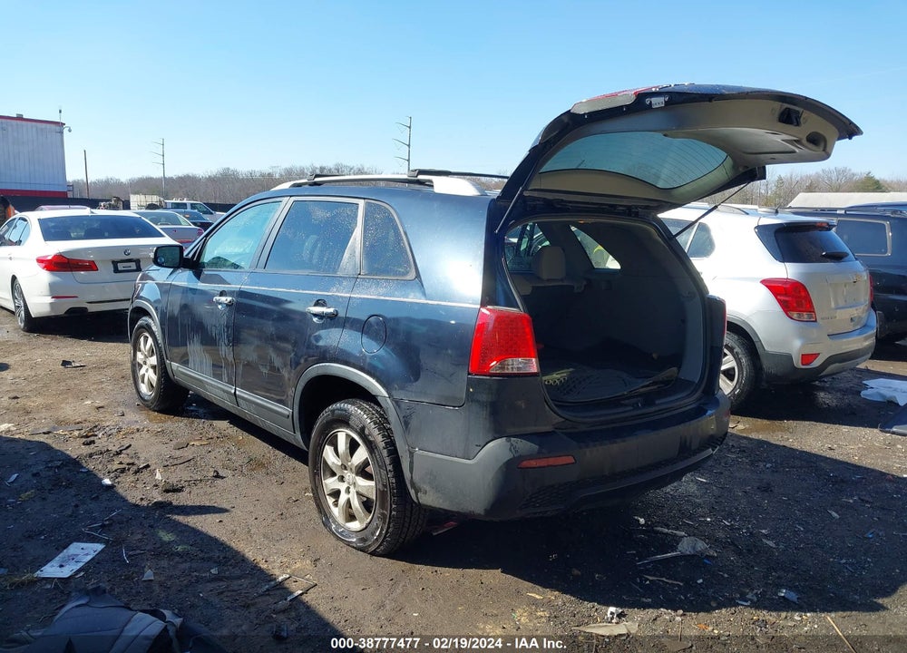 2012 KIA SORENTO LX VIN: 5XYKT3A64CG265457