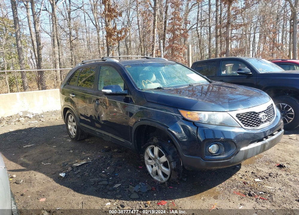 2012 KIA SORENTO LX VIN: 5XYKT3A64CG265457