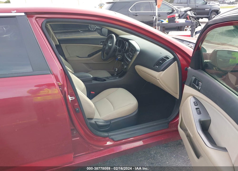 2015 KIA OPTIMA LX VIN: 5XXGM4A71FG366367