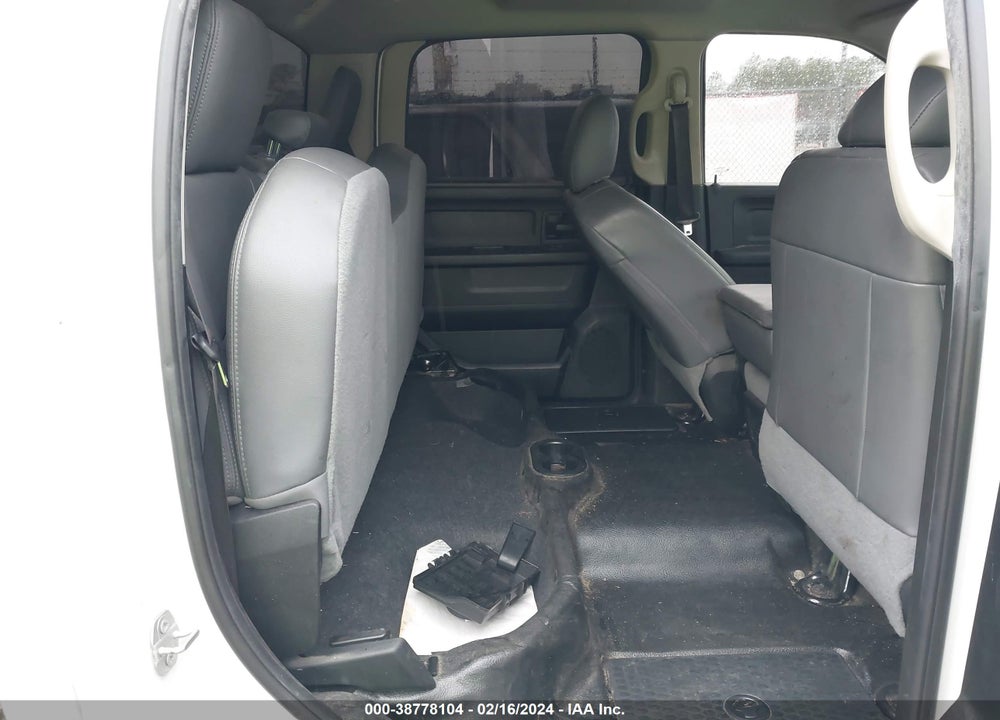 2018 RAM 2500 TRADESMAN 4X2 8' BOX VIN: 3C6UR4HJ8JG312955